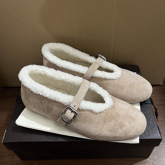 Alaia Shoes - Alaïa Fleece-Lined Mary Jane Shoes Size EU 38